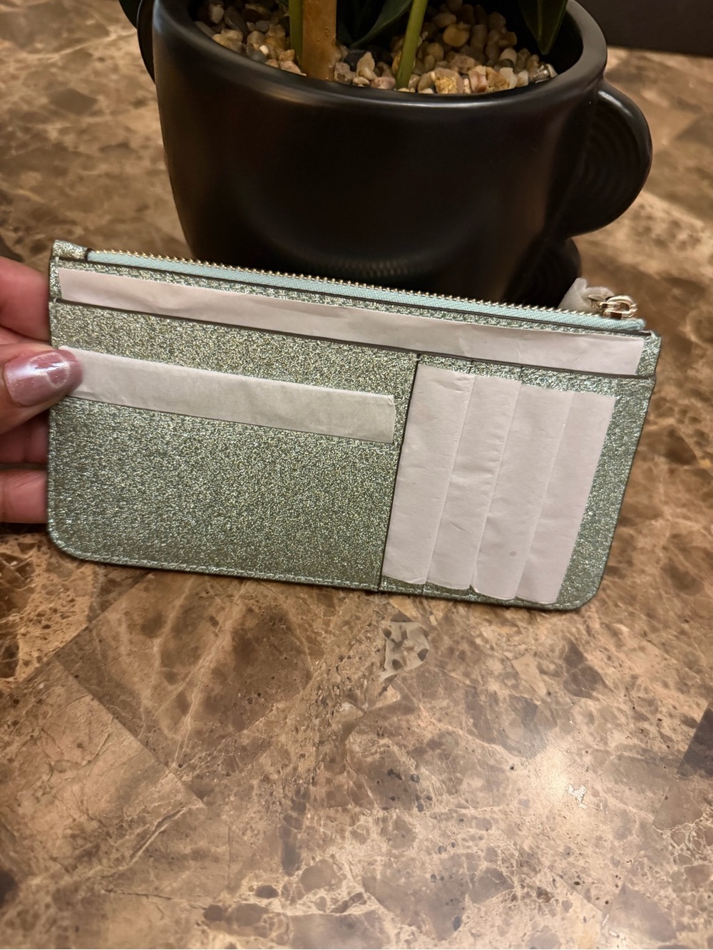 Kate Spade New York Kenzie Boxed Glitter Large Slim Cardholder - Picture 5 of 8